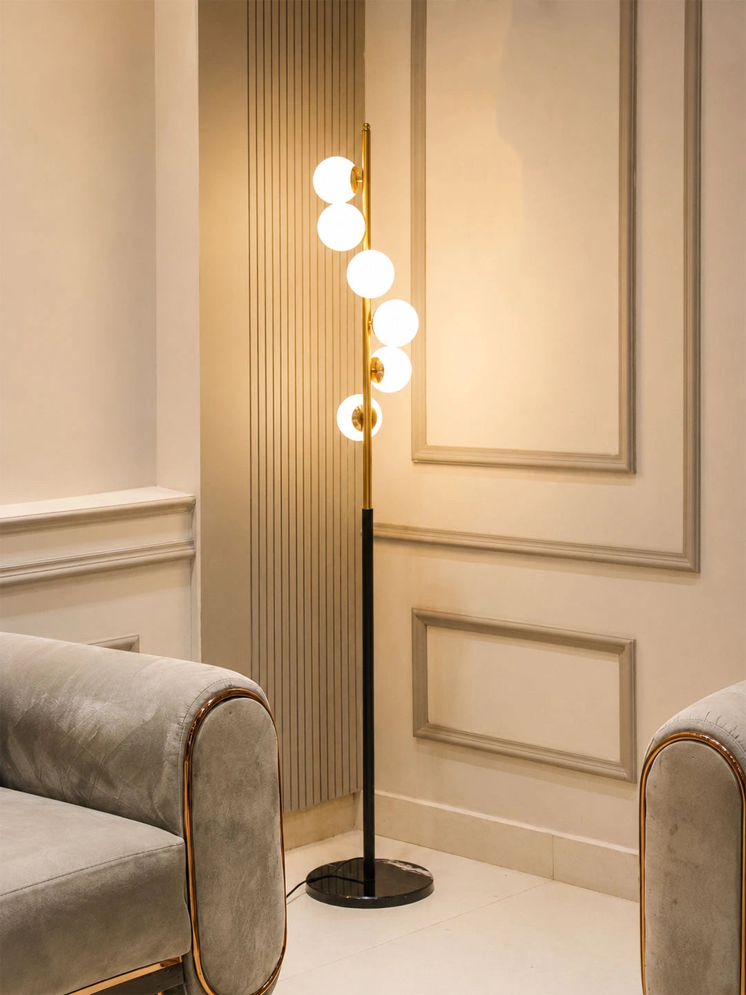 FLOOR LAMP WGISPERING HOMES KINGSLEY
