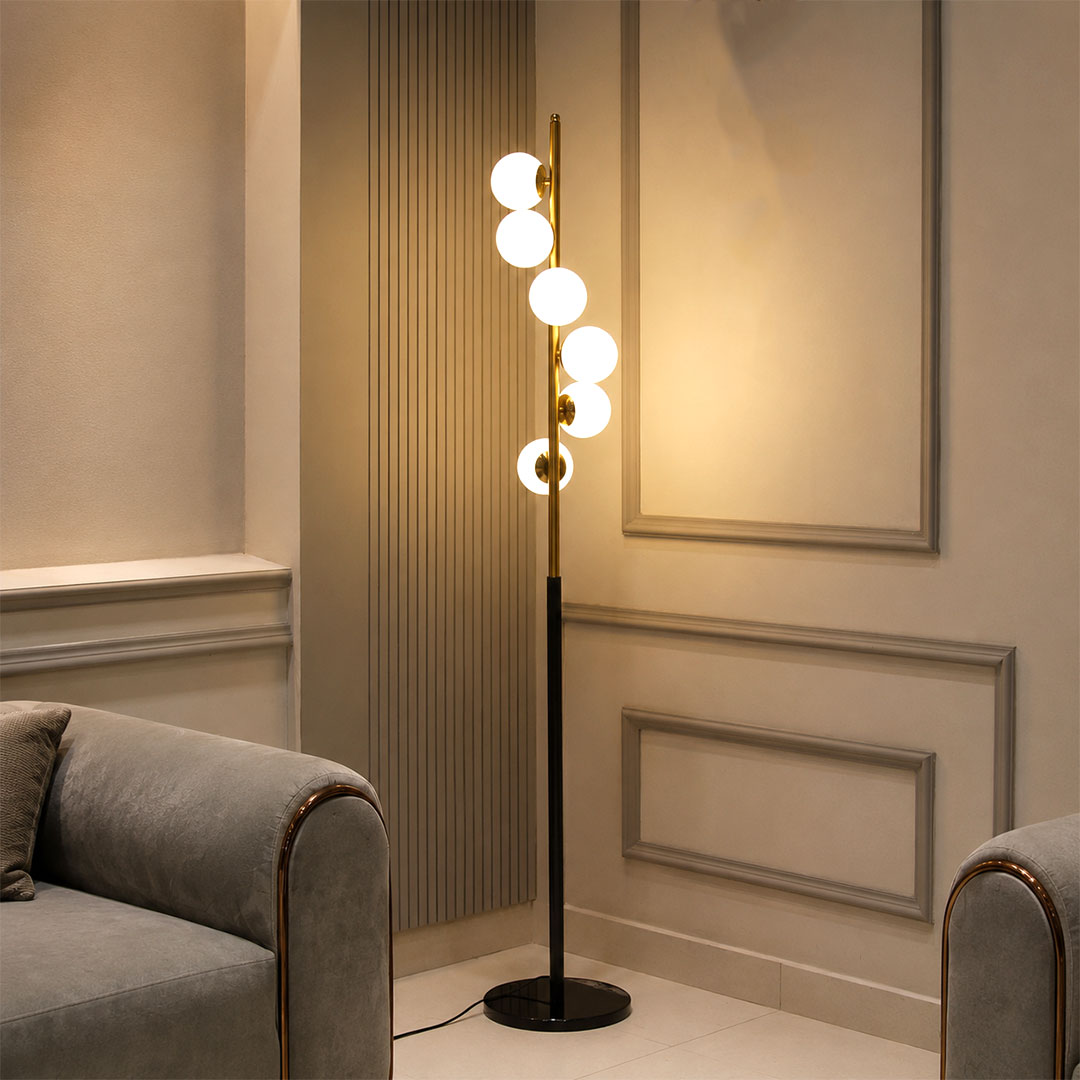 FLOOR LAMP WGISPERING HOMES KINGSLEY