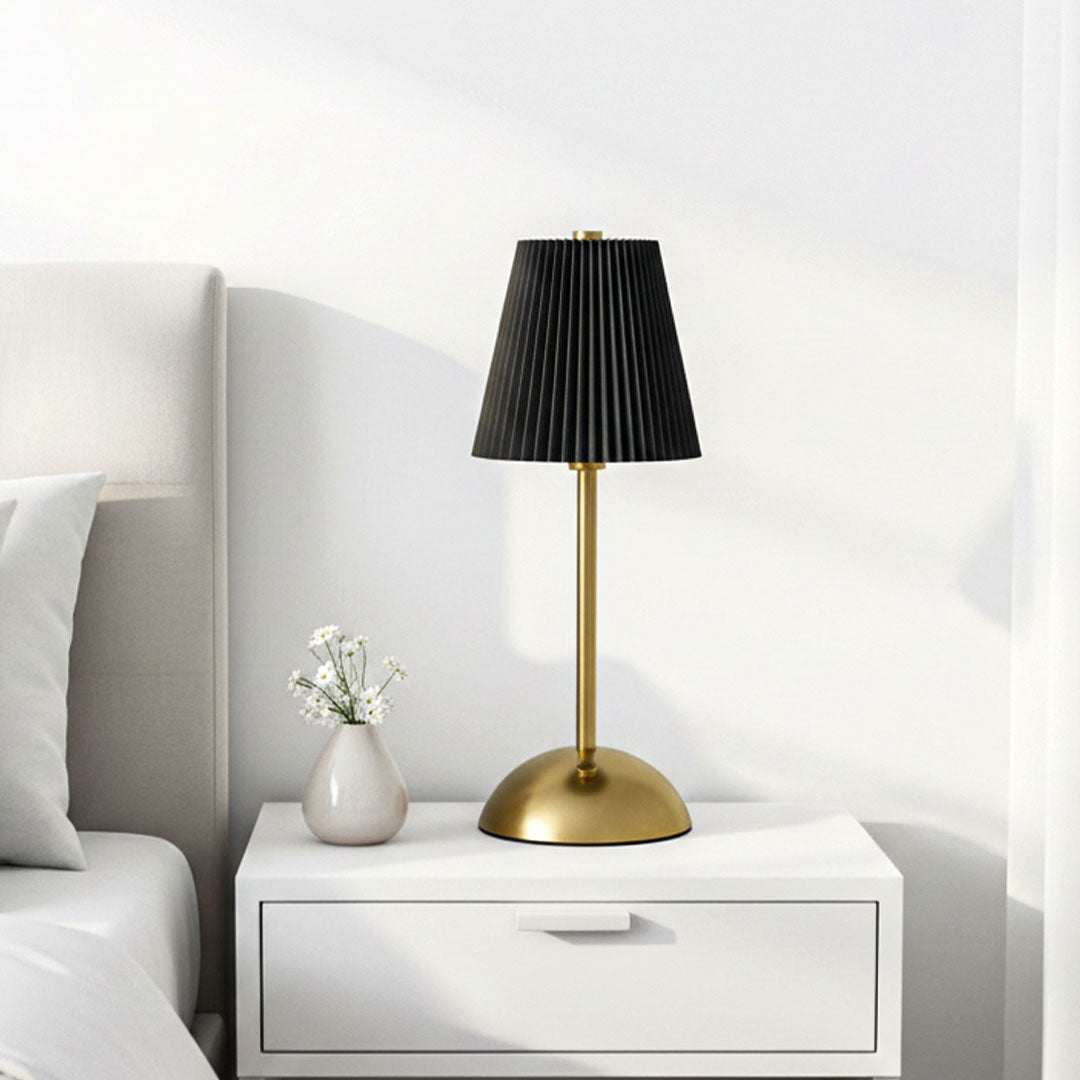 LuxeGlow Tap Lamp – Matte Black Edition