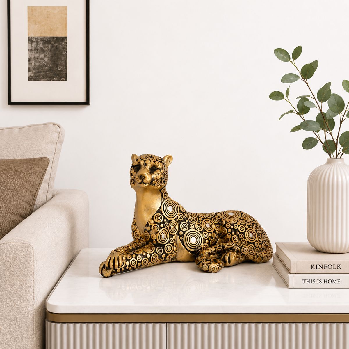 leopard showpiece