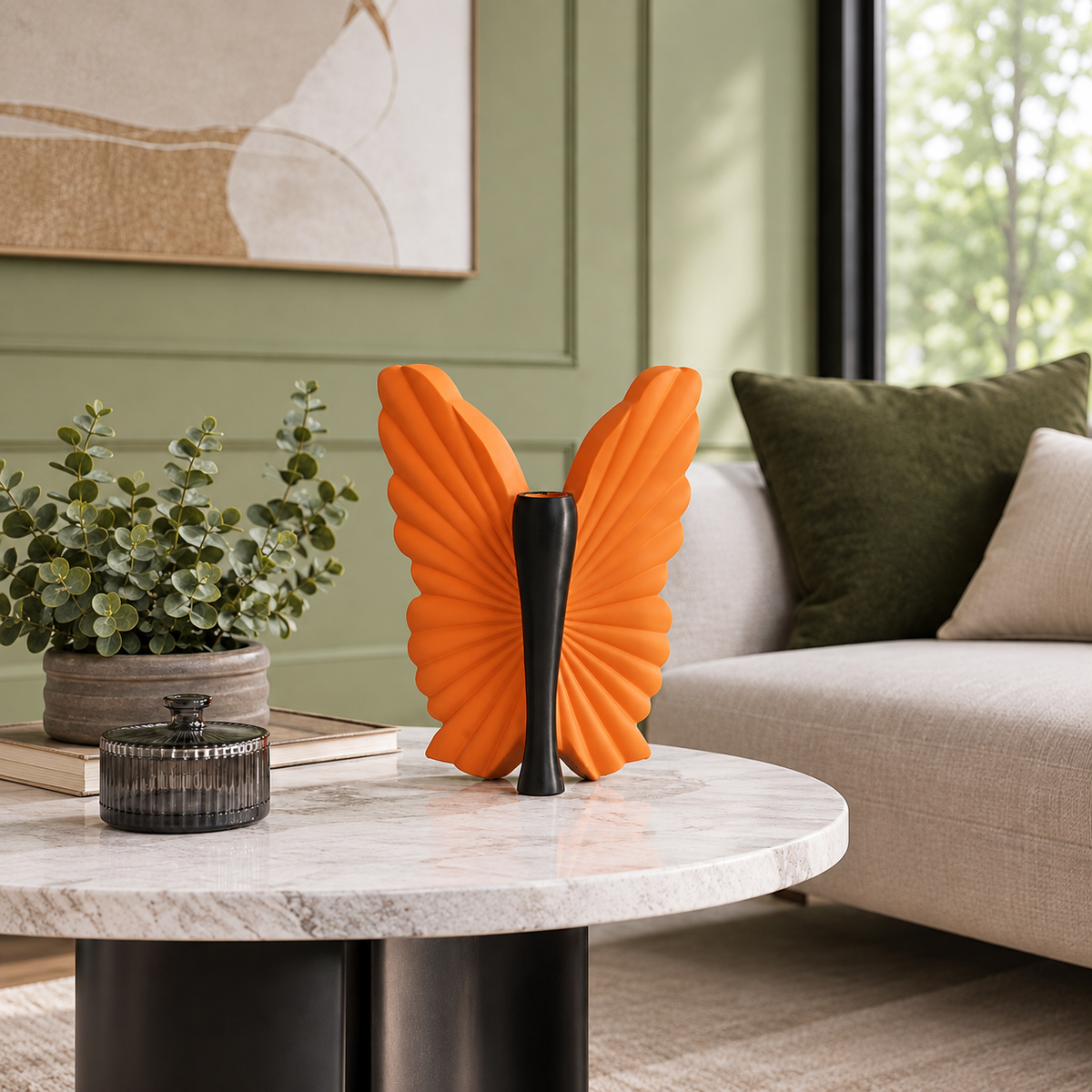 feather showpiece