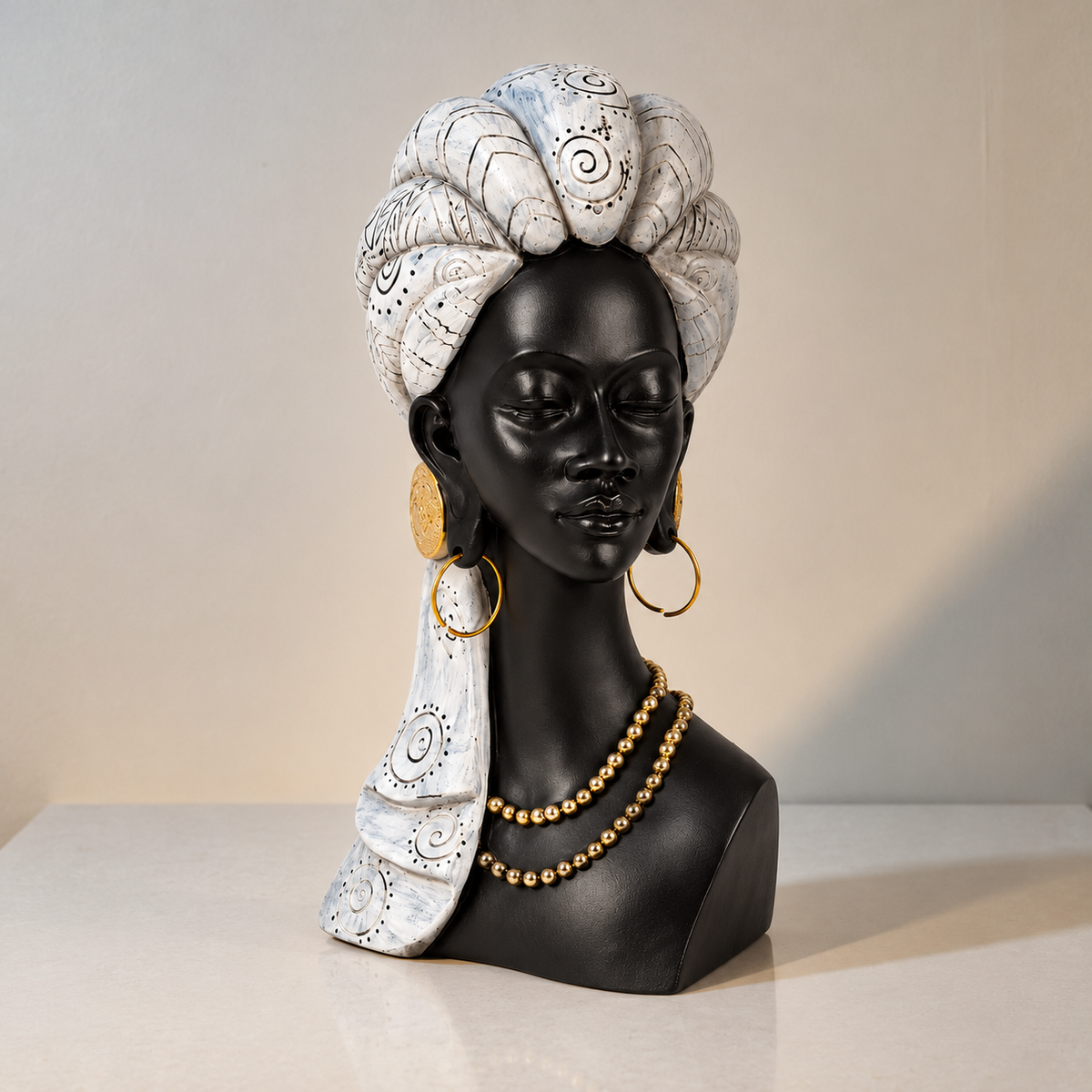 African Lady Bust Showpiece