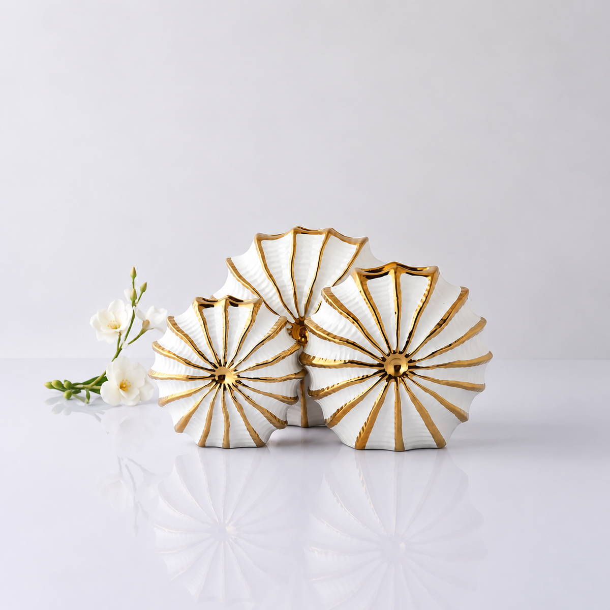 White And Gold Fan-Shaped Ceramic Flower Vase Set Of 3